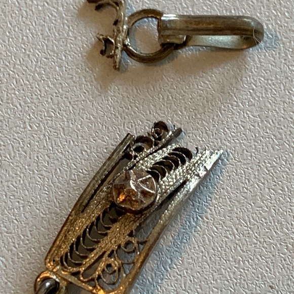 Antique filigree bracelet. Broken. Needs repair. - Picture 6 of 7